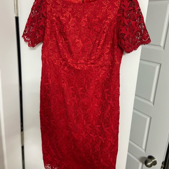 Red Lace Short Sleeve Cocktail dress - Picture 2 of 6